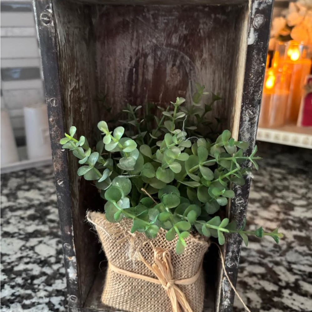 Farmhouse wooden brick mold